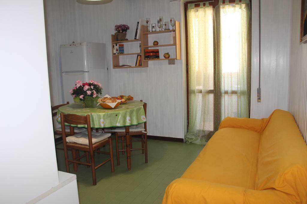 Gottardo Bed and Breakfast Monserrato Exterior foto
