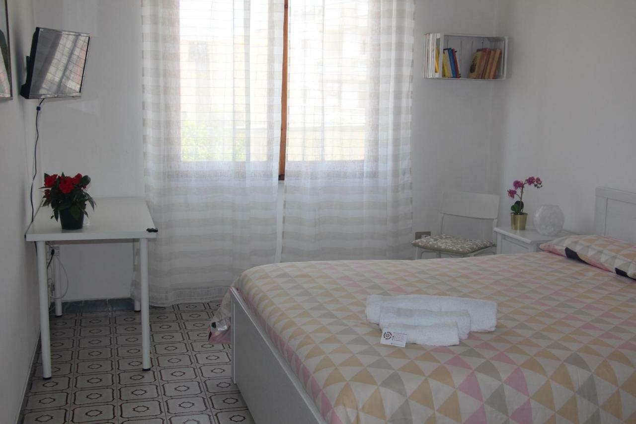 Gottardo Bed and Breakfast Monserrato Exterior foto